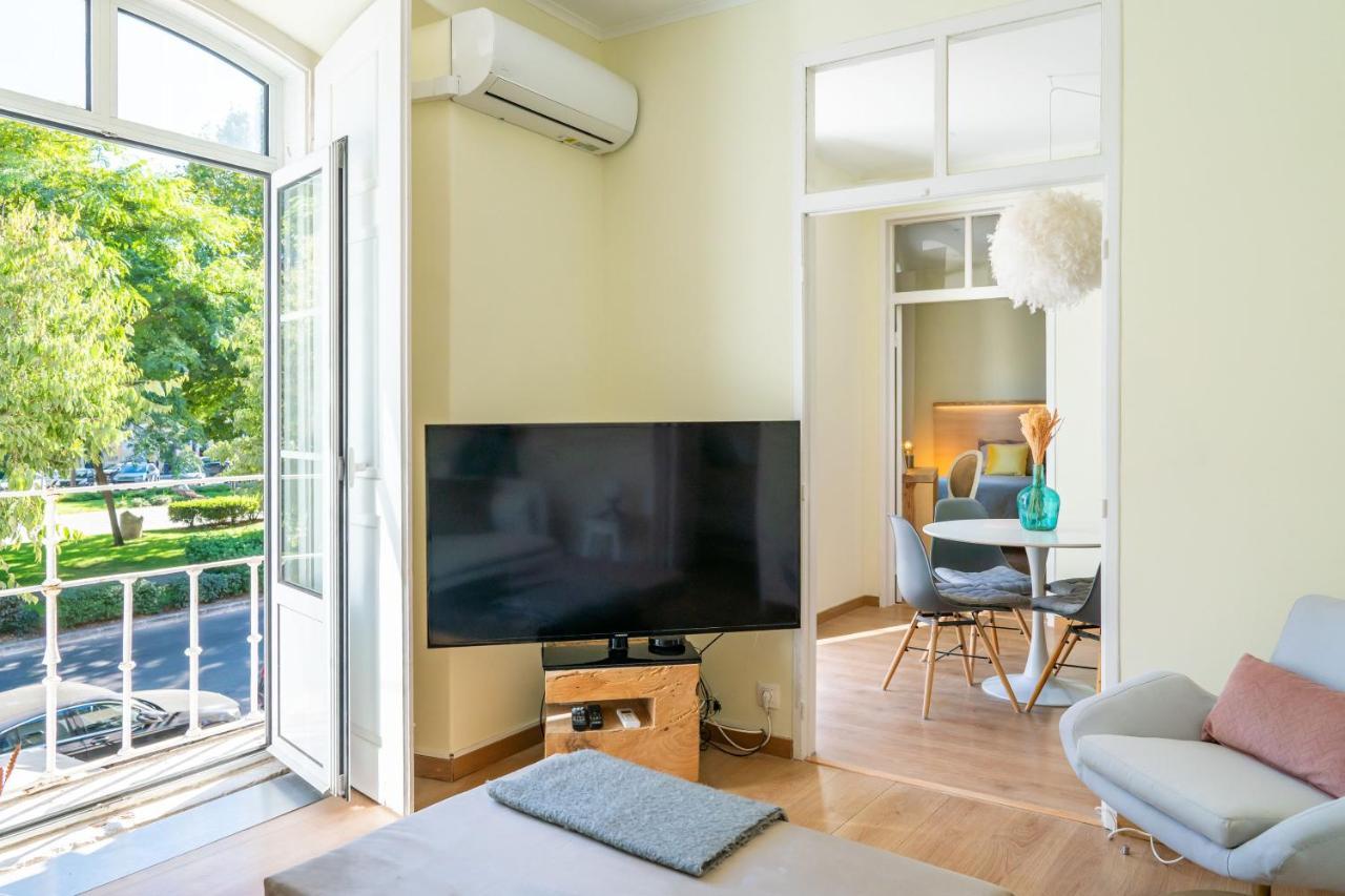 Casa St Yves - Sunny Flat In Setubal On Av Luisa Todi 아파트 외부 사진